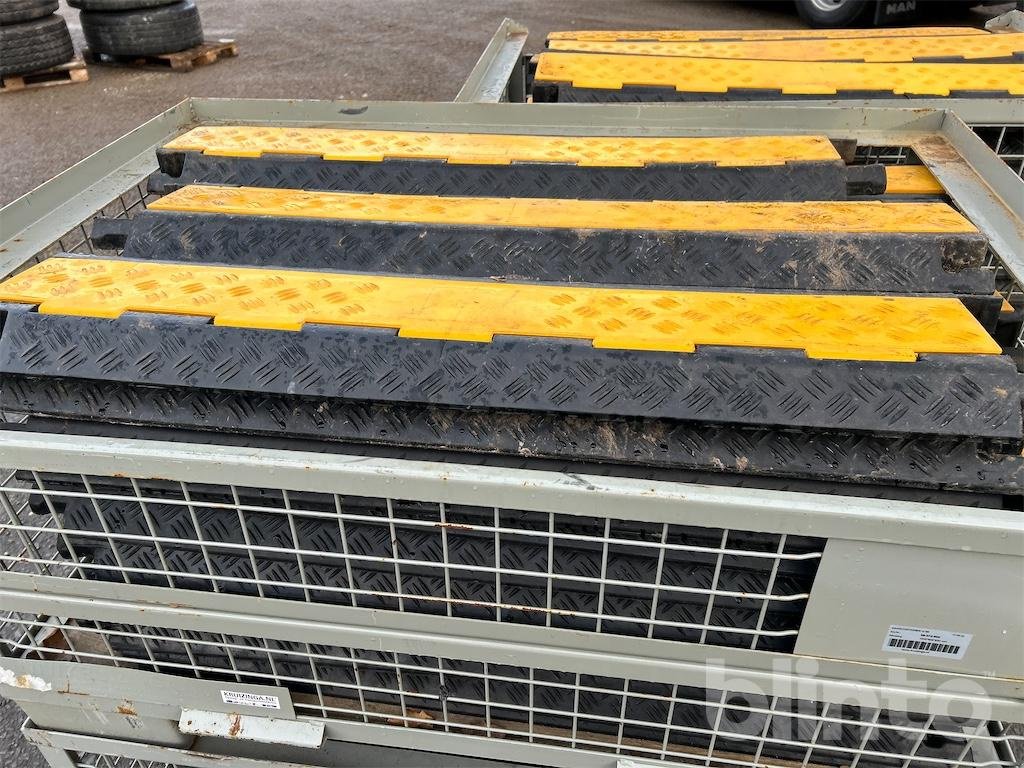 Notstromaggregat typu Bauer Kabelbrücke 2-Kanal, Gebrauchtmaschine v Düsseldorf (Obrázek 3)