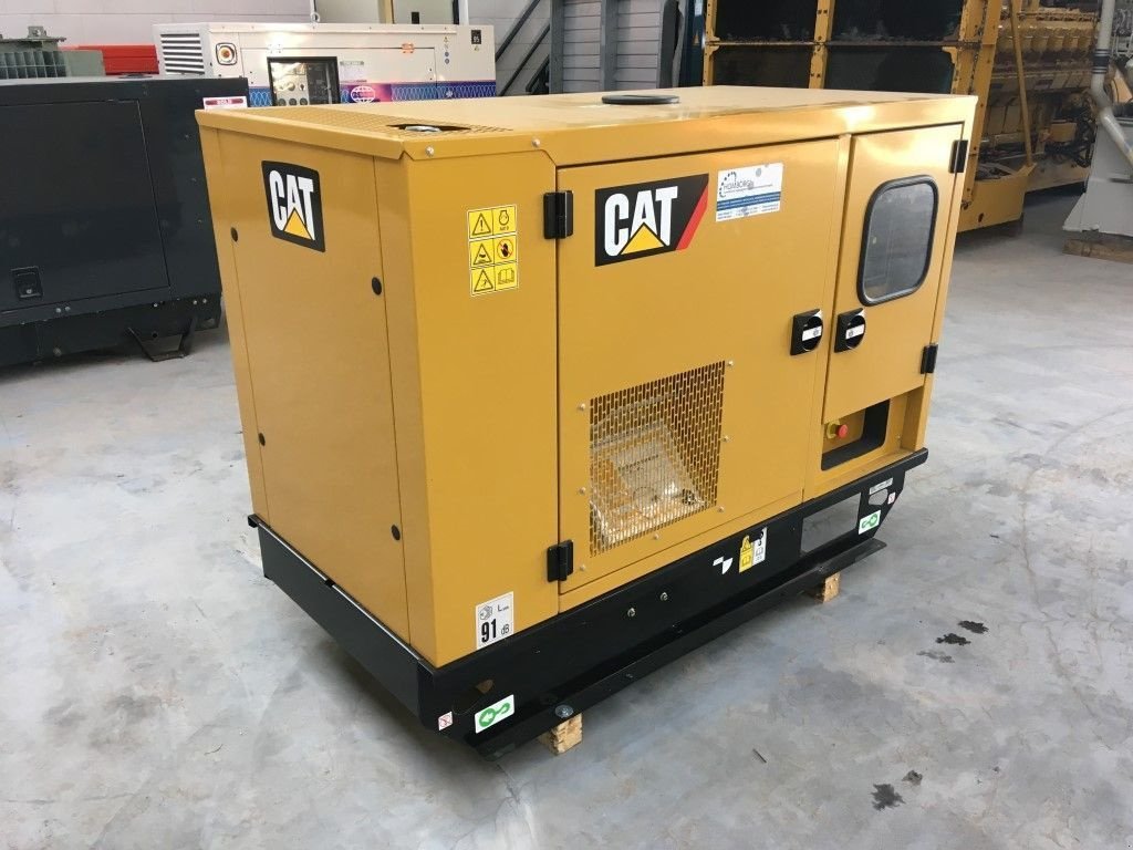 Notstromaggregat des Typs Caterpillar C2.2 22 kVA Silent generatorset New, Neumaschine in VEEN (Bild 1)