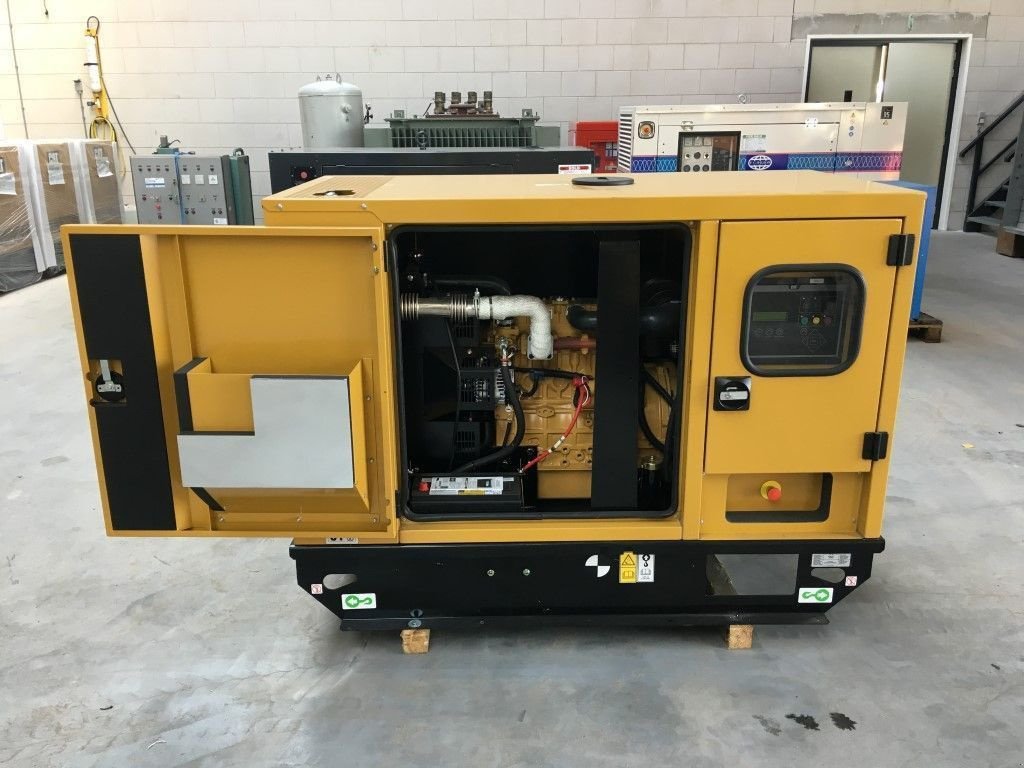 Notstromaggregat des Typs Caterpillar C2.2 22 kVA Silent generatorset New, Neumaschine in VEEN (Bild 7)