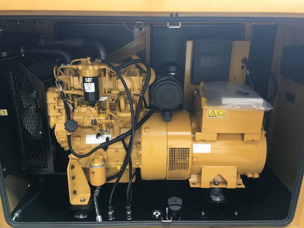 Notstromaggregat des Typs Caterpillar C3.3 50 kVA Supersilent generatorset New !, Neumaschine in VEEN (Bild 5)