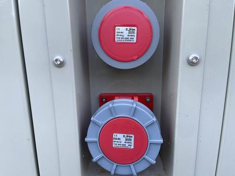 Notstromaggregat of the type Cummins 28 kVA, Gebrauchtmaschine in Waregem (Picture 3)