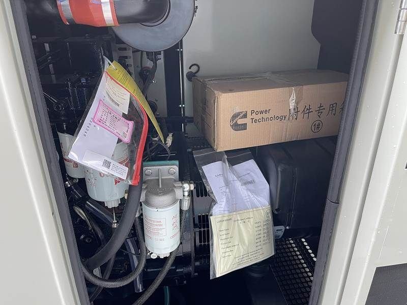 Notstromaggregat of the type Cummins 28 kVA, Gebrauchtmaschine in Waregem (Picture 11)