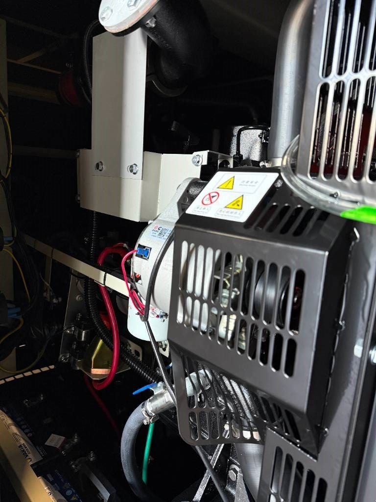 Notstromaggregat of the type Cummins 4BT3.9-G2 - 45 kVA Generator - DPX-19831, Neumaschine in Dordrecht (Picture 10)