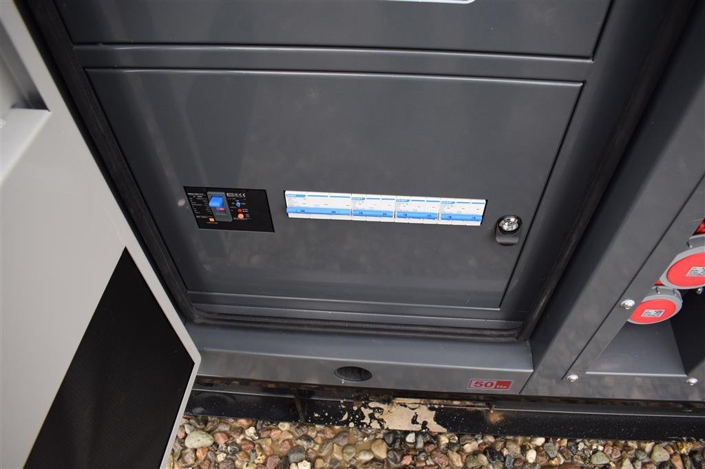 Notstromaggregat des Typs Cummins 55 KvA, Gebrauchtmaschine in Rødekro (Bild 7)