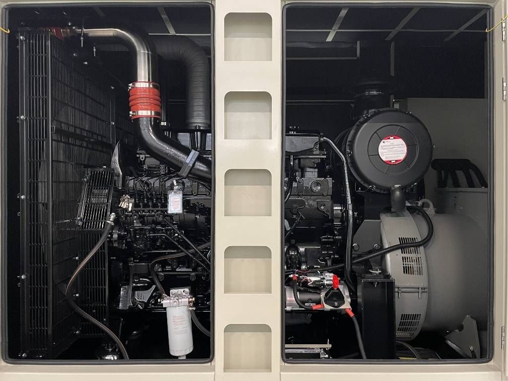 Notstromaggregat of the type Cummins 6ZTAA13-G4 - 500 kVA Generator - DPX-19845, Neumaschine in Dordrecht (Picture 9)