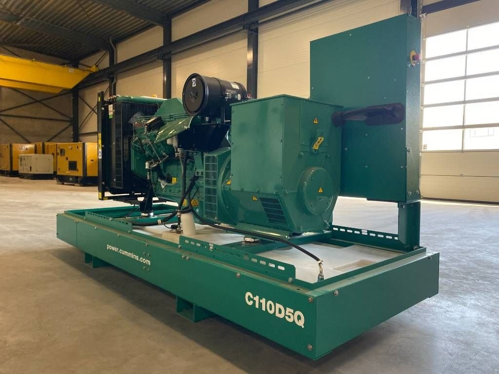 Notstromaggregat des Typs Cummins C110D5Q - Open Genset - DPX-18509-Q-O, Neumaschine in Dordrecht (Bild 3)