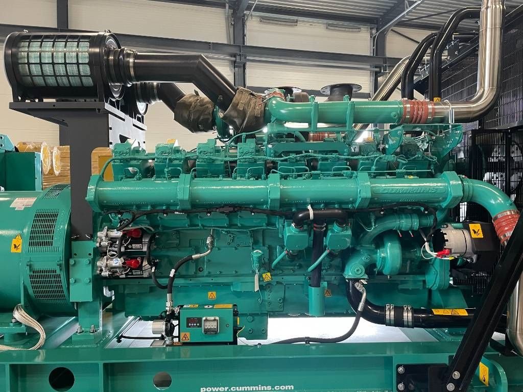 Notstromaggregat of the type Cummins C2250D5E - 2.250 kVA Genset - QSK50 - DPX-18536-B, Neumaschine in Dordrecht (Picture 9)