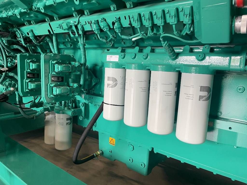 Notstromaggregat of the type Cummins C2250D5E - 2.250 kVA Genset - QSK50 - DPX-18536-B, Neumaschine in Dordrecht (Picture 11)