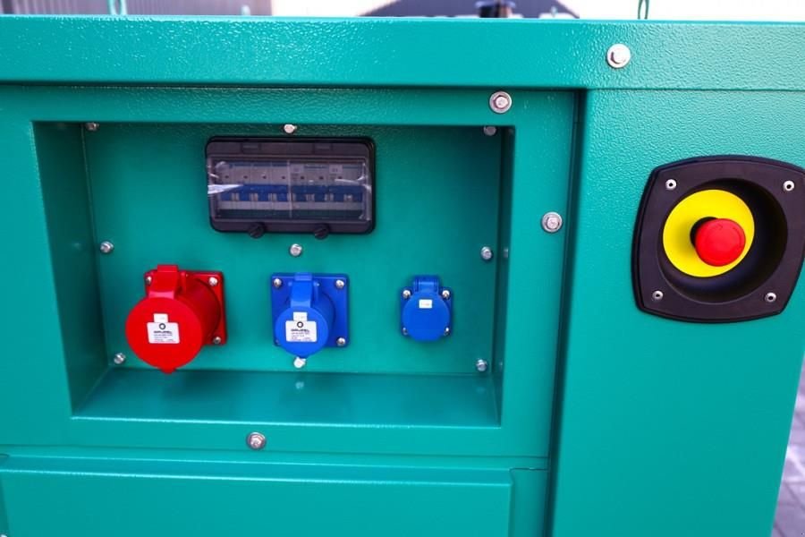 Notstromaggregat tipa Cummins C22D5Q Declaration of Conformity, Diesel, 22kVA, A, Gebrauchtmaschine u Groenlo (Slika 3)