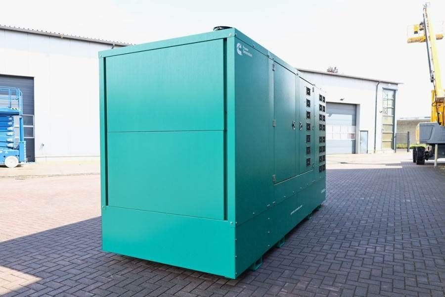 Notstromaggregat типа Cummins C550D5Q Declaration of Conformity, Diesel, 550kVA,, Gebrauchtmaschine в Groenlo (Фотография 10)