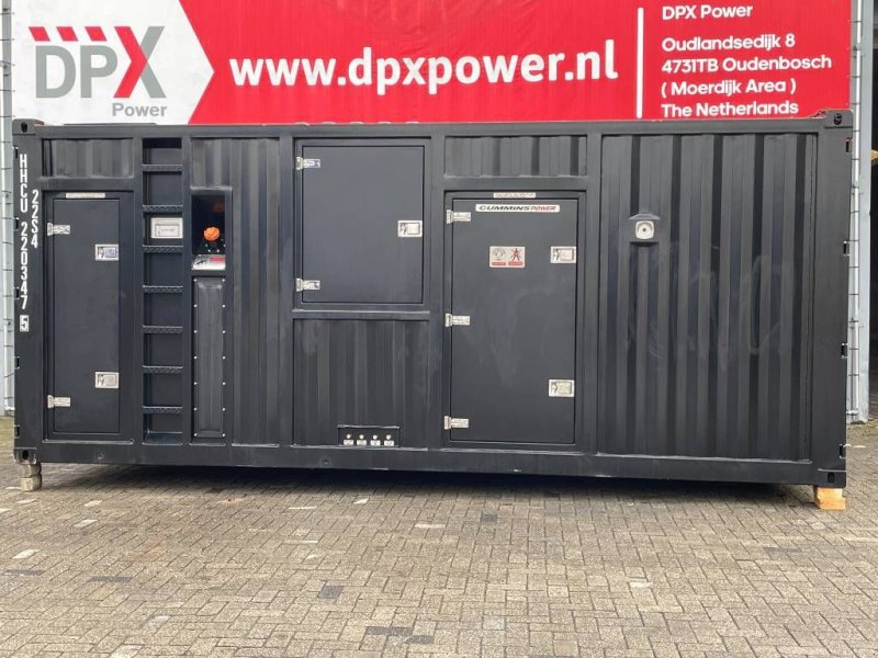 Notstromaggregat of the type Cummins KTA50-G3 - 1375 kVA Generator - DPX-18819, Neumaschine in Oudenbosch (Picture 1)