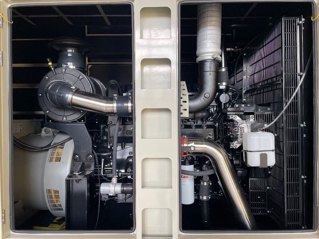 Notstromaggregat des Typs Cummins QSZ13-G13 - 550 kVA Generator - DPX-19846, Neumaschine in Dordrecht (Bild 8)