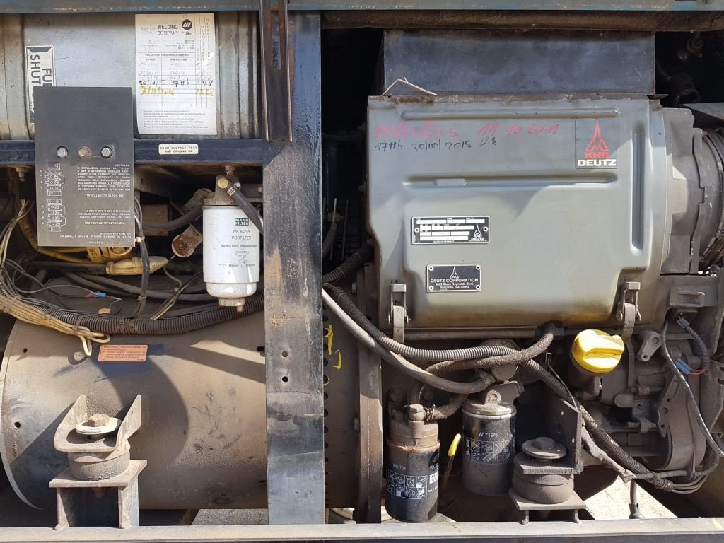 Notstromaggregat tip Deutz F3L 1011 Miller Big Blue 401 DX Las generatorset, Gebrauchtmaschine in VEEN (Poză 3)