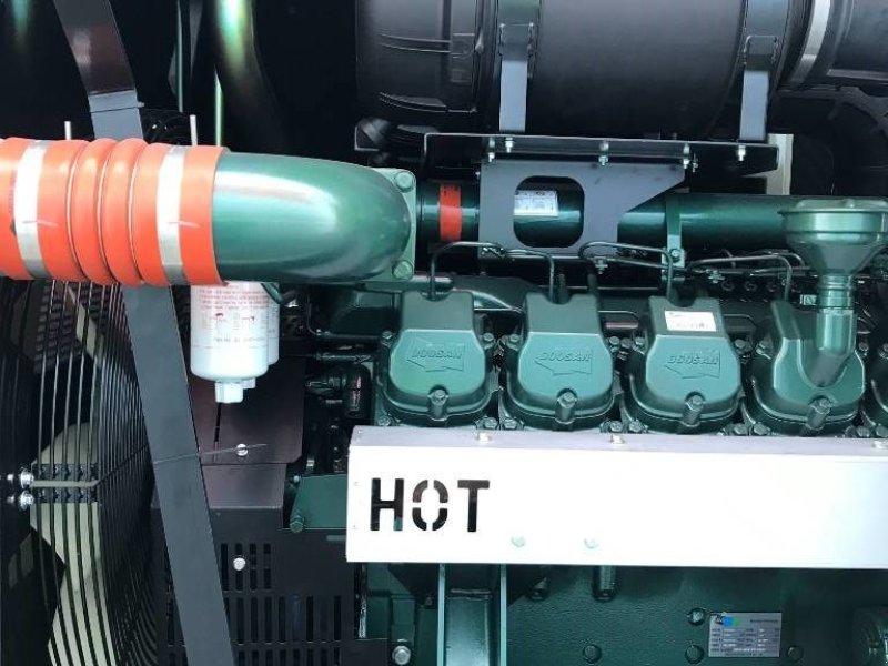 Notstromaggregat типа Doosan engine DP222CC - 1015 kVA - JANUARY - DPX-15567, Gebrauchtmaschine в Oudenbosch (Фотография 1)