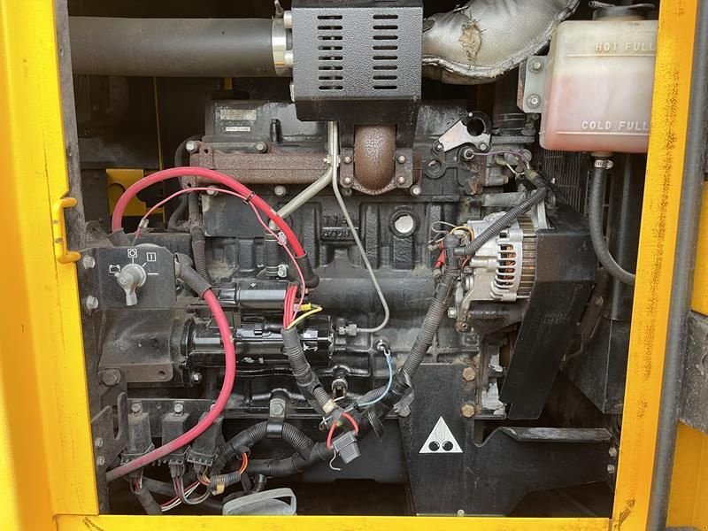 Notstromaggregat от тип Doosan G 40, Gebrauchtmaschine в Waregem (Снимка 4)