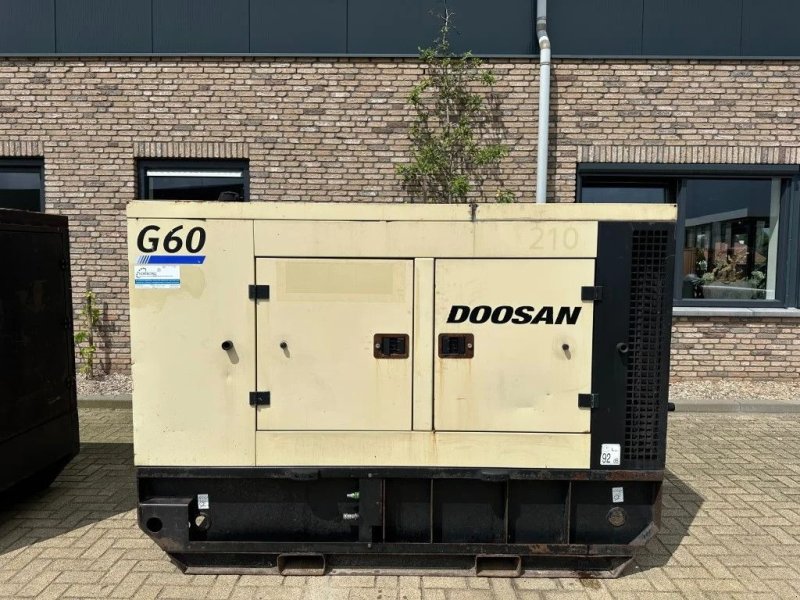 Notstromaggregat des Typs Doosan G60 John Deere Leroy Somer 70 kVA Silent Rental generatorset, Gebrauchtmaschine in VEEN