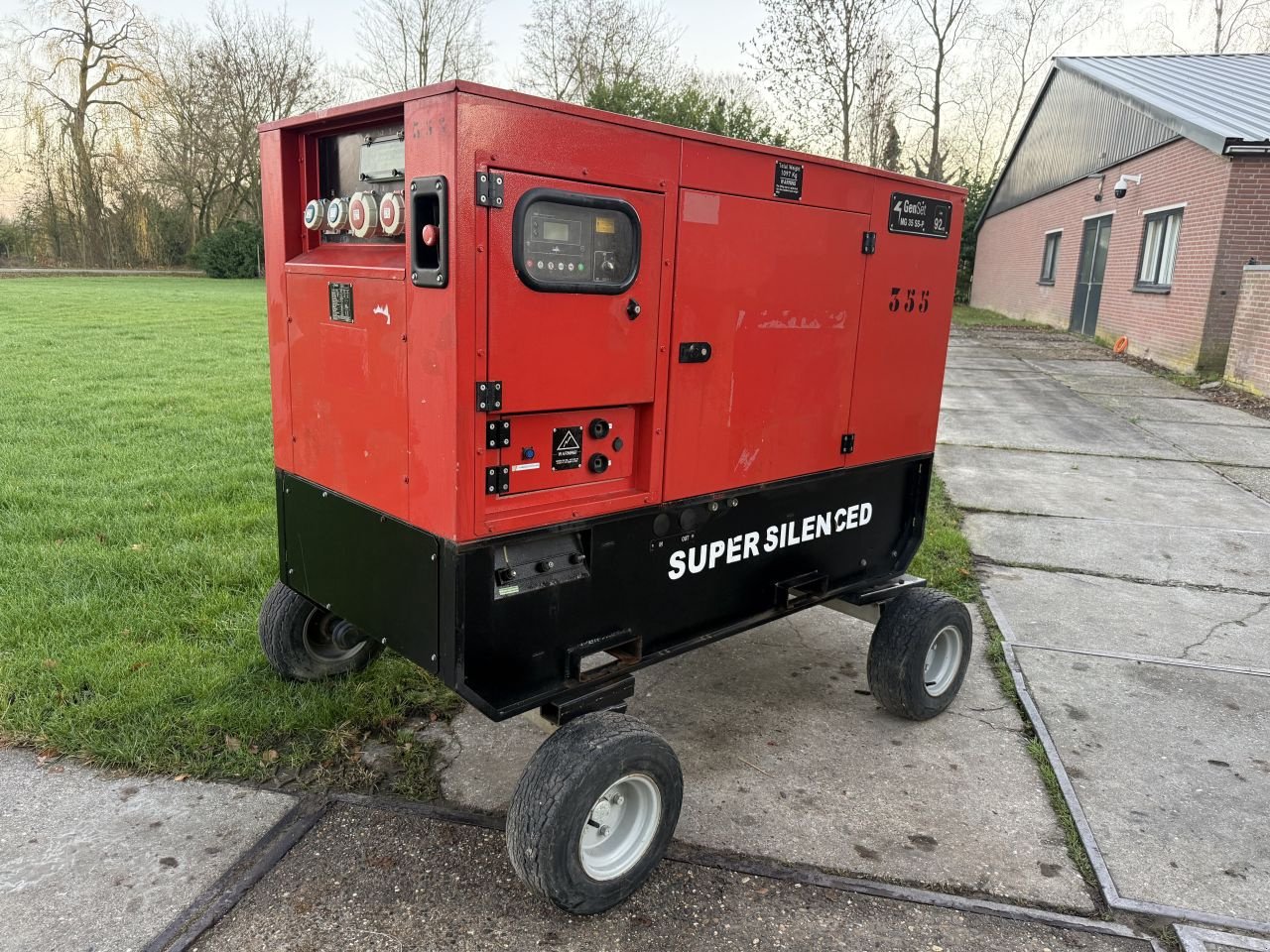 Notstromaggregat of the type Genset -, Gebrauchtmaschine in Hoenzadriel (Picture 3)