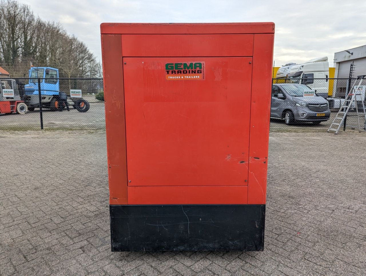 Notstromaggregat des Typs Himoinsa 25033, Gebrauchtmaschine in Oud Gastel (Bild 8)