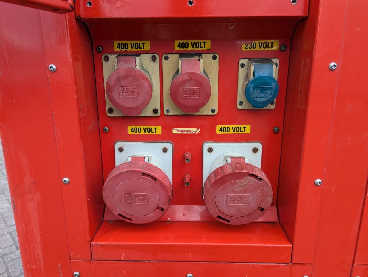 Notstromaggregat des Typs Himoinsa 25033, Gebrauchtmaschine in Oud Gastel (Bild 11)