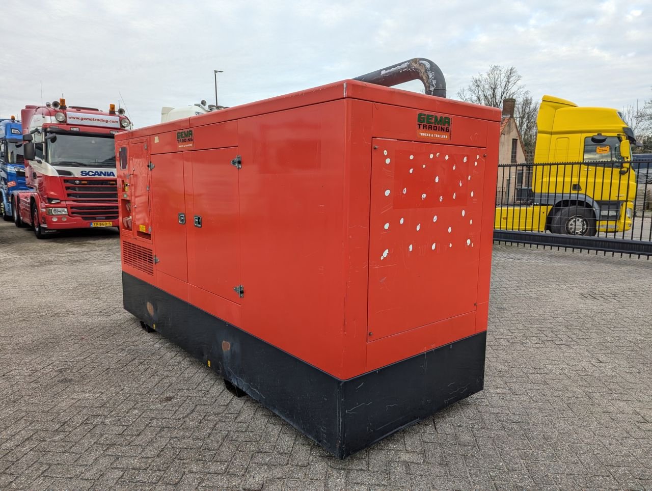 Notstromaggregat des Typs Himoinsa 25033, Gebrauchtmaschine in Oud Gastel (Bild 3)