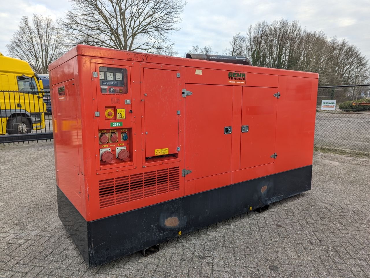 Notstromaggregat des Typs Himoinsa 25033, Gebrauchtmaschine in Oud Gastel (Bild 1)