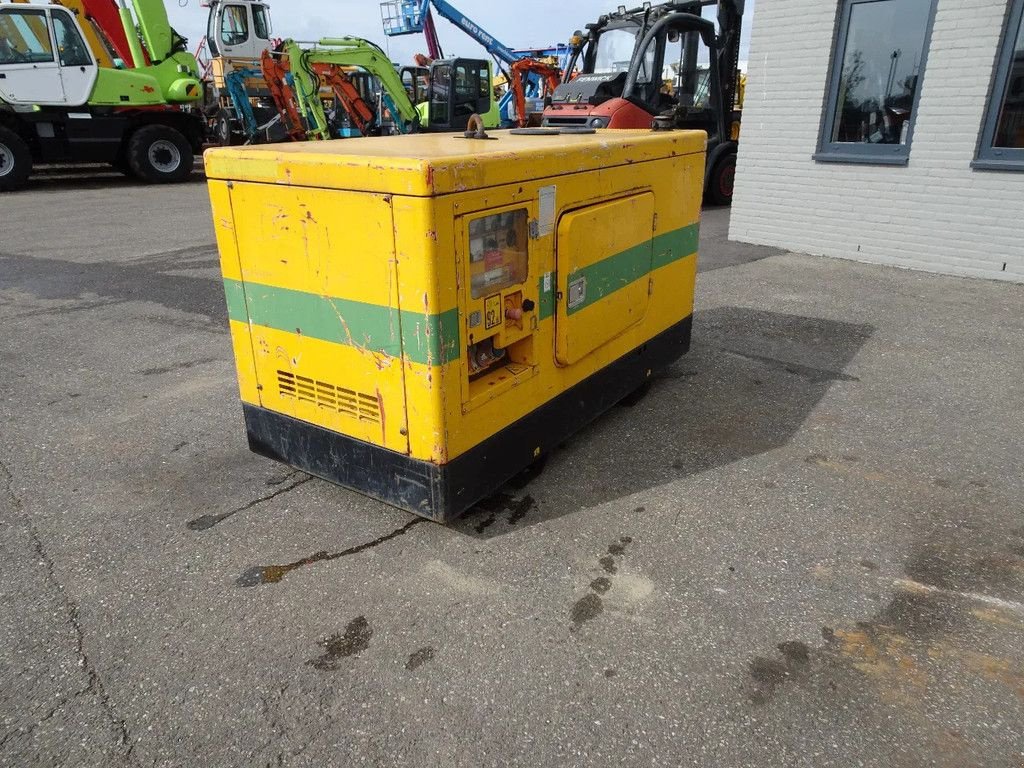 Notstromaggregat of the type Himoinsa H22.5, Gebrauchtmaschine in Zutphen (Picture 5)