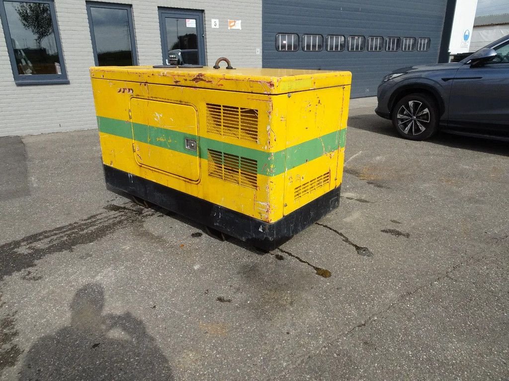 Notstromaggregat of the type Himoinsa H22.5, Gebrauchtmaschine in Zutphen (Picture 4)