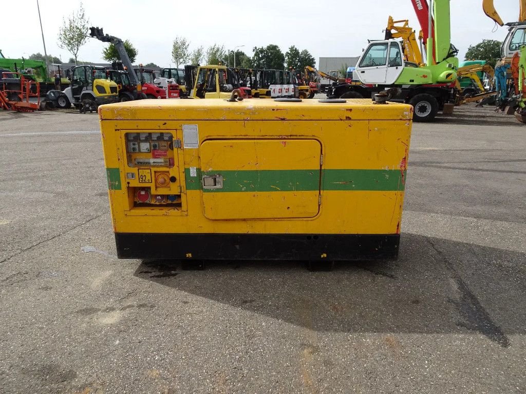 Notstromaggregat of the type Himoinsa H22.5, Gebrauchtmaschine in Zutphen (Picture 7)