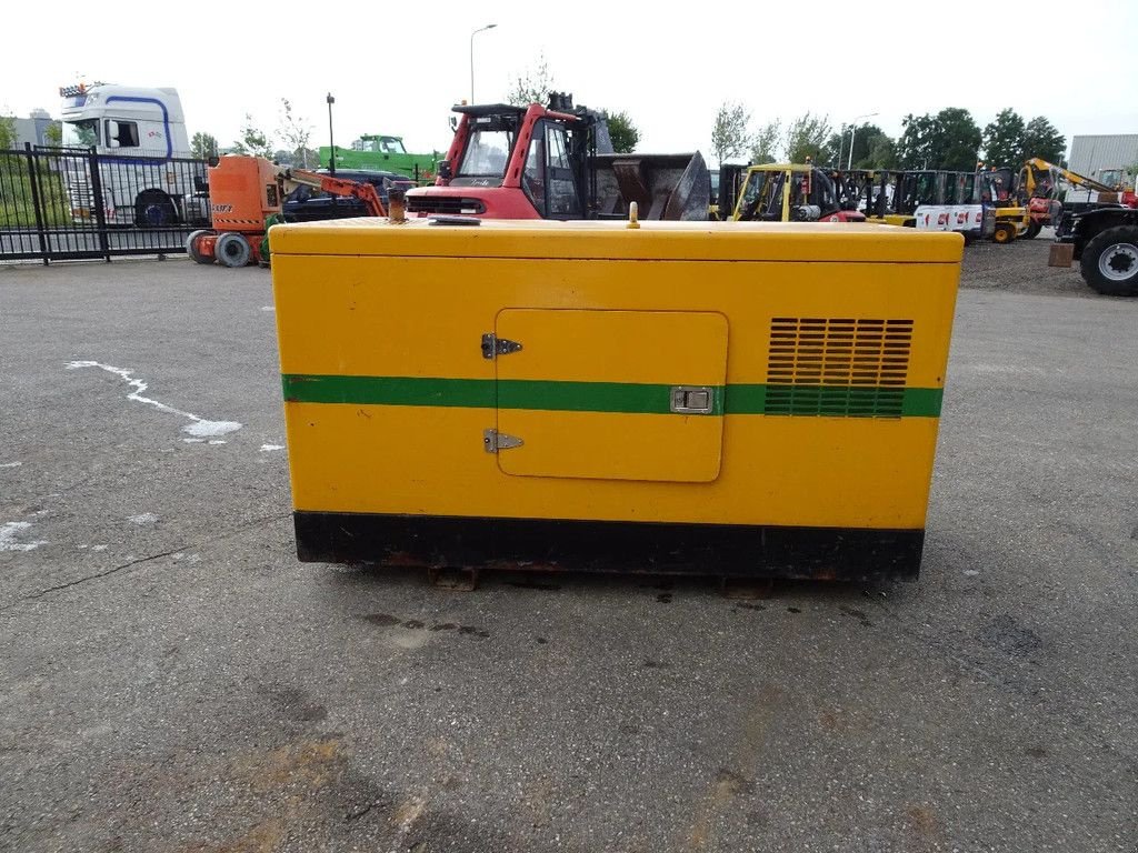 Notstromaggregat des Typs Himoinsa HW40, Gebrauchtmaschine in Zutphen (Bild 2)