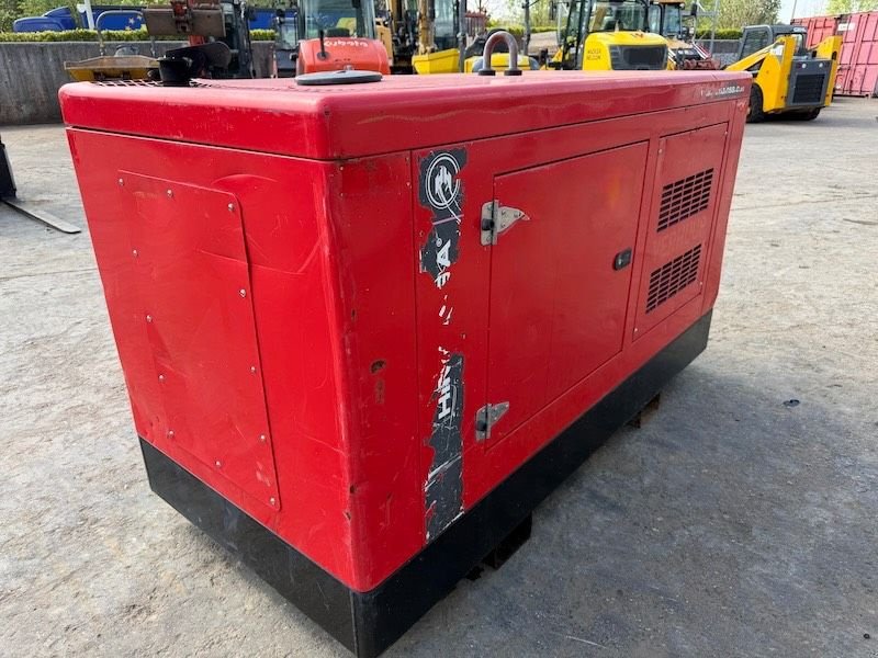 Notstromaggregat от тип Himoinsa HYW 45, Gebrauchtmaschine в Beveren-Waas Melsele (Снимка 4)