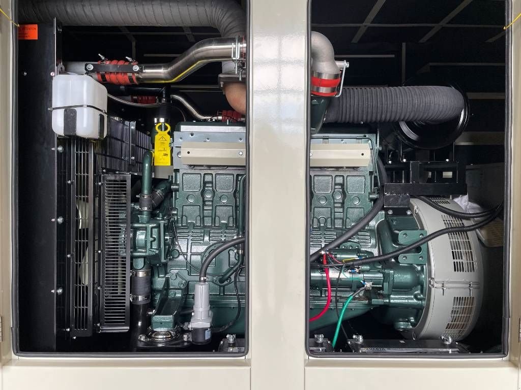 Notstromaggregat of the type Hyundai P126TI-II - 330 kVA Generator - DPX-19853, Neumaschine in Dordrecht (Picture 8)