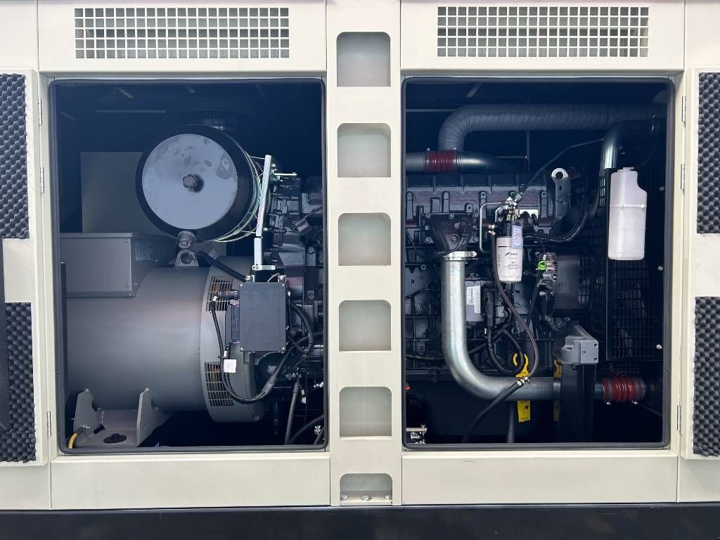 Notstromaggregat des Typs Iveco CR13TE2A - 385 kVA Generator - DPX-20510, Neumaschine in Oudenbosch (Bild 5)