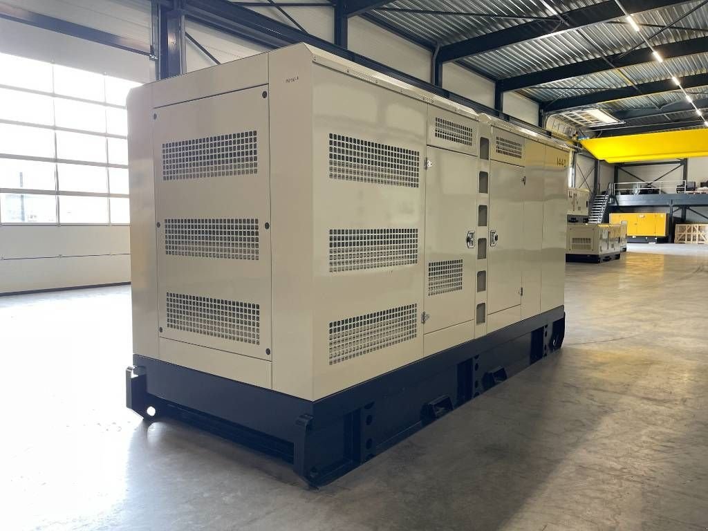 Notstromaggregat des Typs Iveco CR13TE3A - 440 kVA Generator - DPX-19796, Neumaschine in Dordrecht (Bild 4)