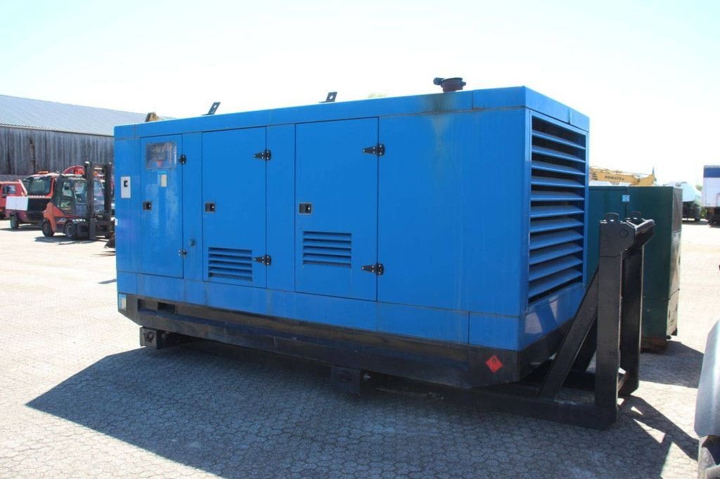 Notstromaggregat типа Iveco F2-800 KVA, Gebrauchtmaschine в Antwerpen (Фотография 3)