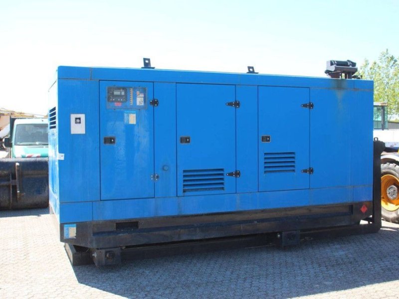 Notstromaggregat del tipo Iveco F2-800 KVA, Gebrauchtmaschine en Antwerpen (Imagen 1)