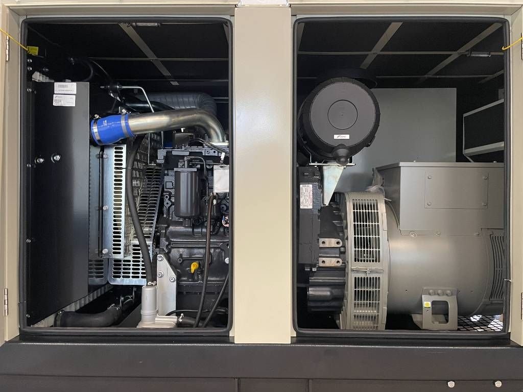 Notstromaggregat van het type Iveco NEF45TM2A - 110 kVA Generator - DPX-19791, Neumaschine in Dordrecht (Foto 9)