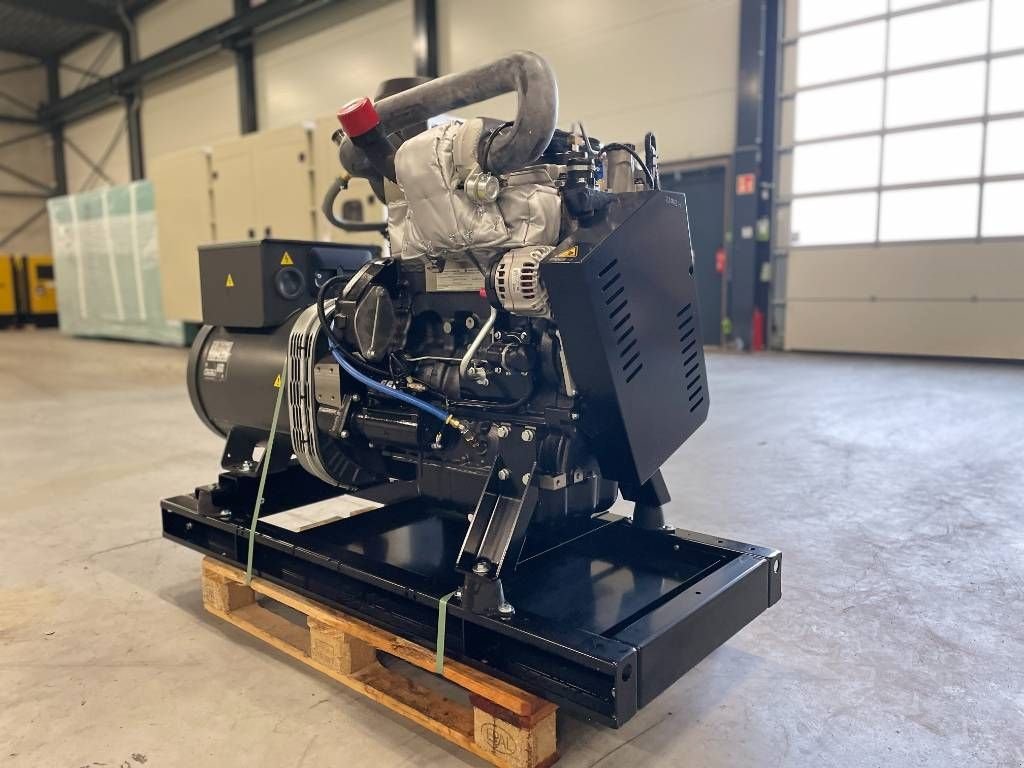 Notstromaggregat of the type JCB 448TGWA-72 - 80kVA marine genset St-5 - DPX-22002, Neumaschine in Dordrecht (Picture 3)