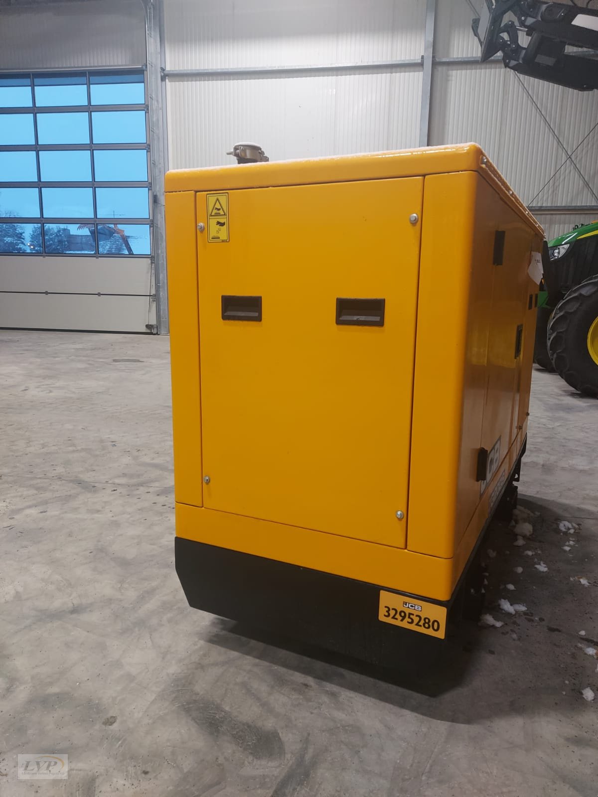 Notstromaggregat des Typs JCB G20QS 18KVA, Neumaschine in Pegnitz (Bild 4)