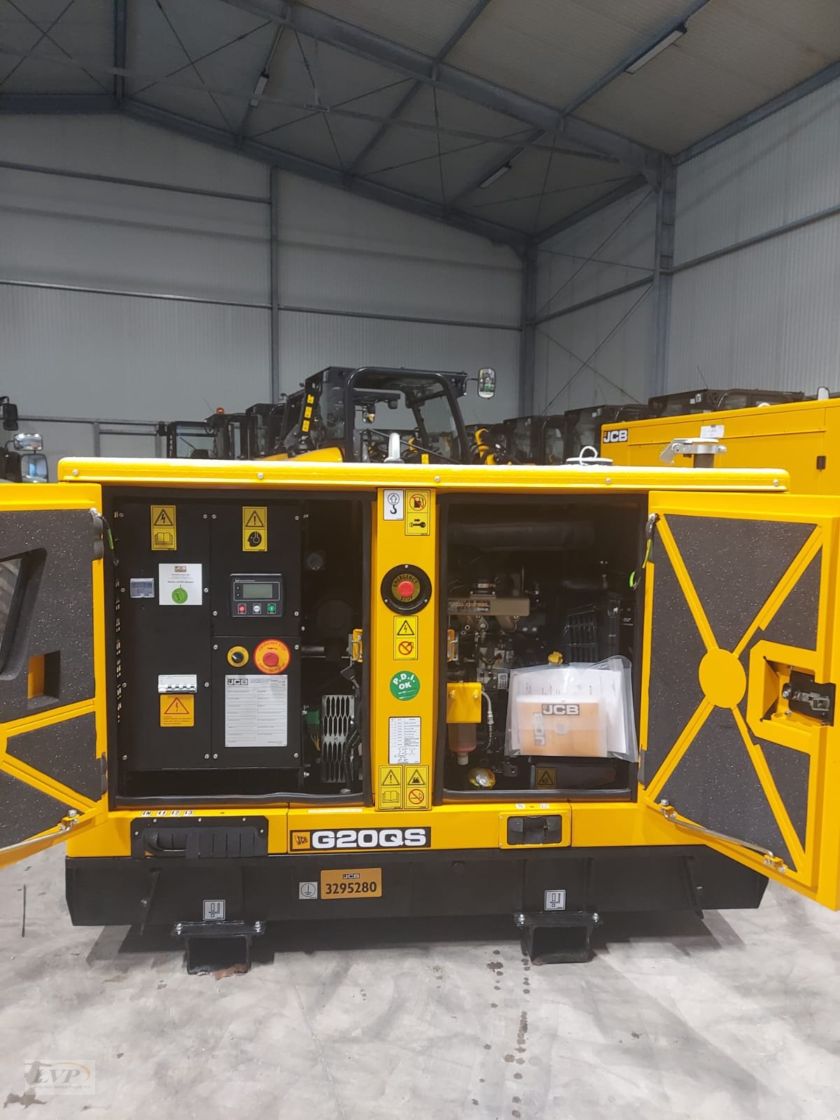 Notstromaggregat des Typs JCB G20QS 18KVA, Neumaschine in Pegnitz (Bild 8)