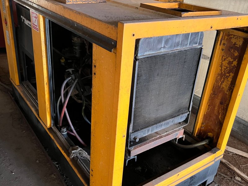 Notstromaggregat des Typs John Deere Generator / Kohler SDMO Diesel, Gebrauchtmaschine in Gjerlev J. (Bild 1)