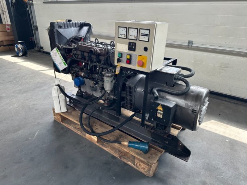 Notstromaggregat tip Lister LP 460 AC 15 kVA generatorset, Gebrauchtmaschine in VEEN (Poză 1)
