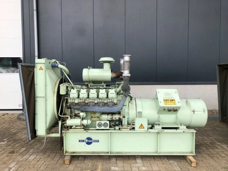 Notstromaggregat van het type MAN D2530 MTE 250 kVA generatorset Noodstroom Aggregaat 148 uur, Gebrauchtmaschine in VEEN (Foto 1)
