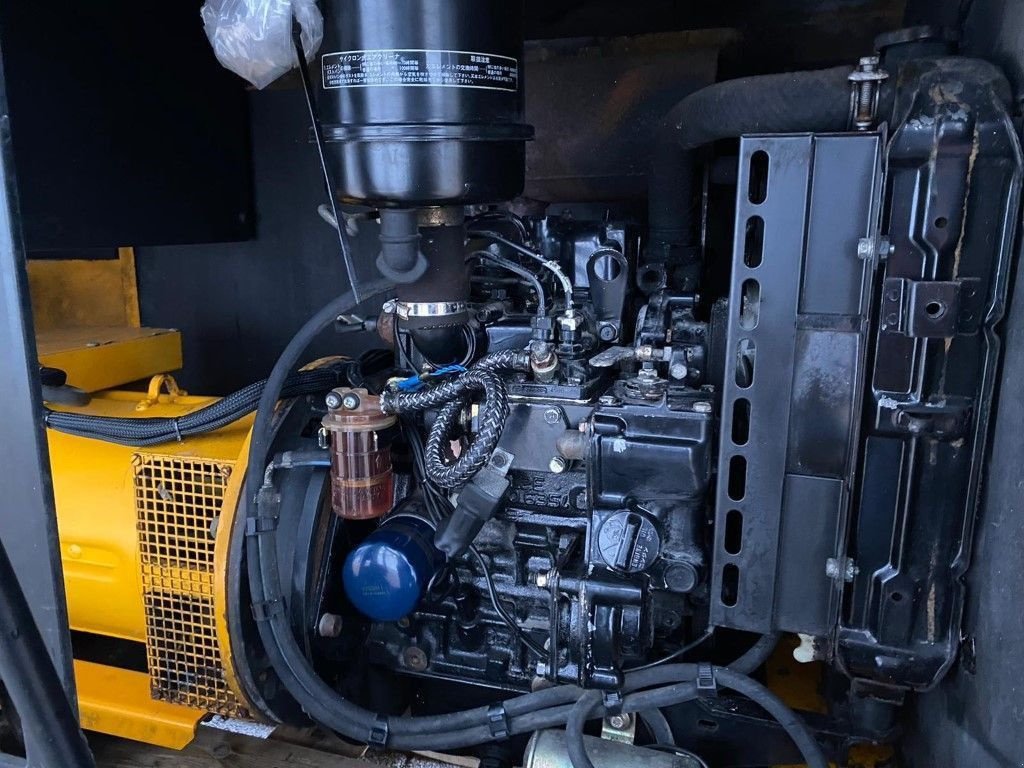 Notstromaggregat des Typs Mitsubishi SDMO 9 kVA Silent generatorset, Gebrauchtmaschine in VEEN (Bild 7)