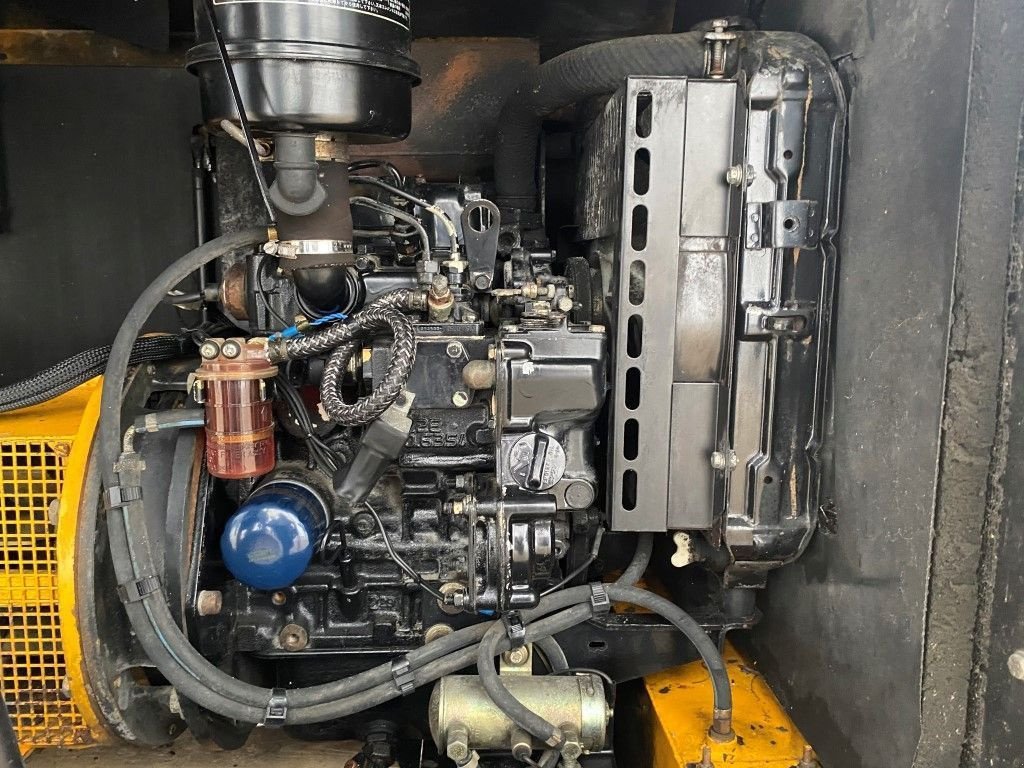 Notstromaggregat des Typs Mitsubishi SDMO 9 kVA Silent generatorset, Gebrauchtmaschine in VEEN (Bild 4)