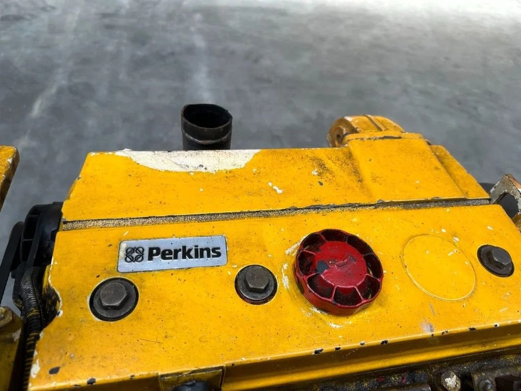 Notstromaggregat des Typs Perkins 1004-4T Stamford 77 kVA generatorset, Gebrauchtmaschine in VEEN (Bild 10)