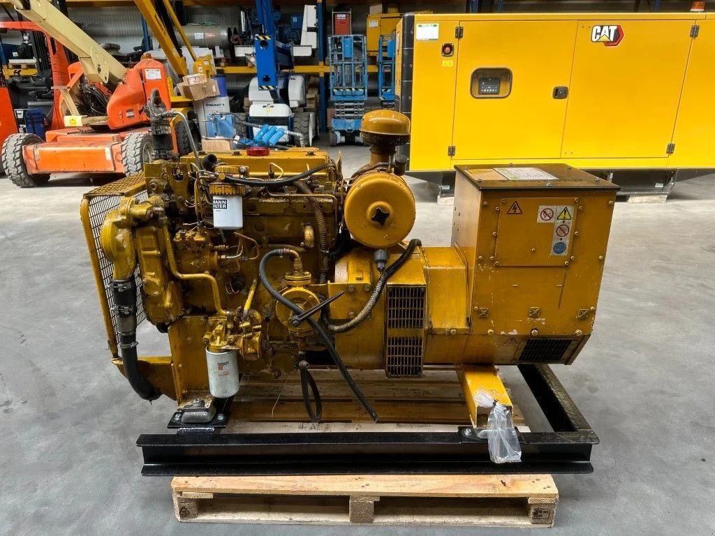 Notstromaggregat des Typs Perkins 1004-4T Stamford 77 kVA generatorset, Gebrauchtmaschine in VEEN (Bild 1)