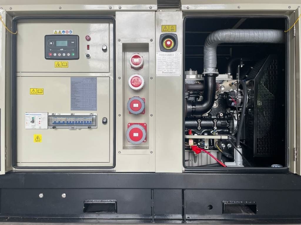Notstromaggregat des Typs Perkins 1106A-70TG1 - 150 kVA Generator - DPX-19807, Neumaschine in Dordrecht (Bild 8)