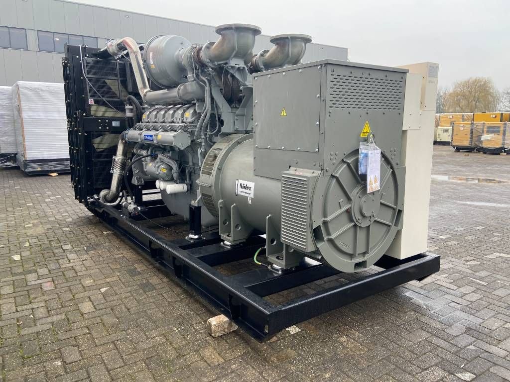 Notstromaggregat des Typs Perkins 4012-46TAG3A - 1.880 kVA Generator - DPX-19824-O, Neumaschine in Oudenbosch (Bild 2)