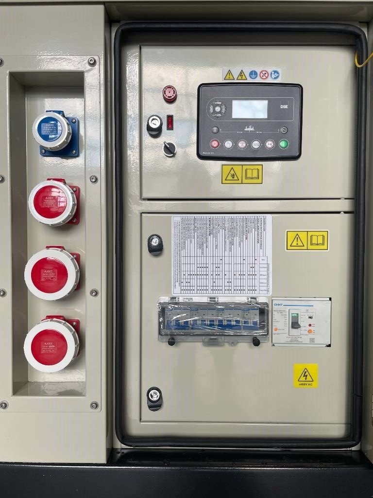 Notstromaggregat van het type Perkins 404-22TG - 28 kVA Generator - DPX-19801.1, Neumaschine in Dordrecht (Foto 8)