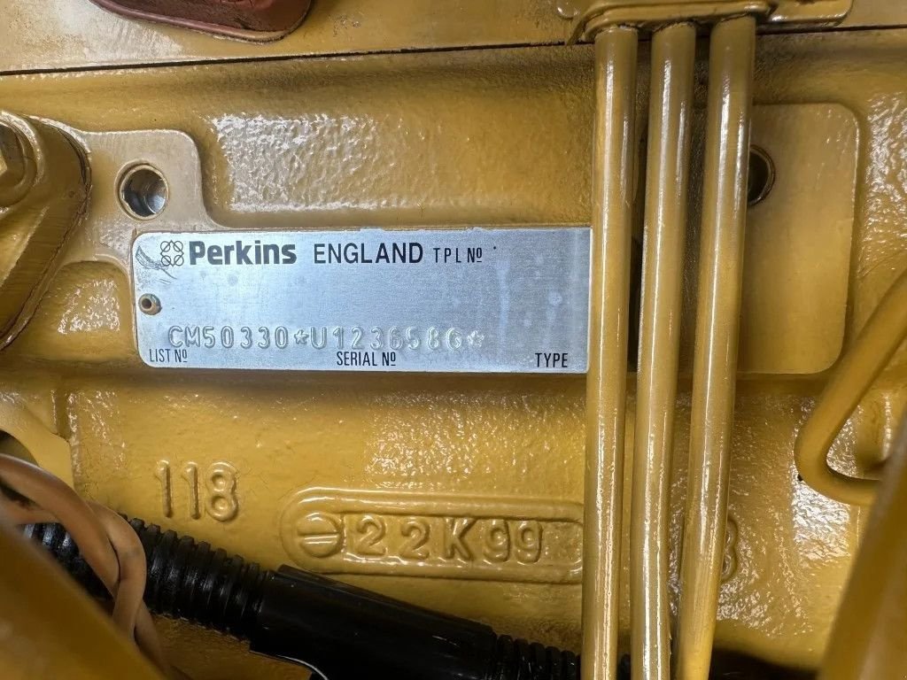Notstromaggregat des Typs Perkins Olympian GEP 30 kVA Silent generatorset, Gebrauchtmaschine in VEEN (Bild 11)